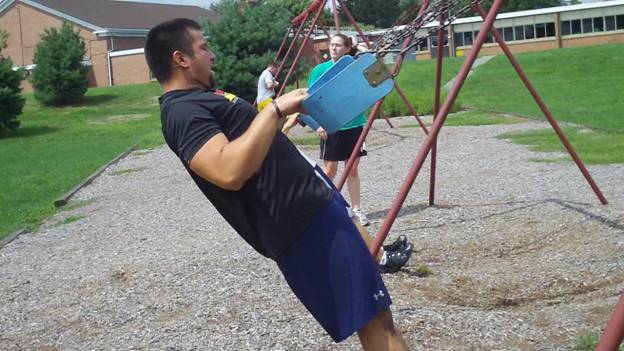 C:\Users\John\Desktop\VHW movies\Play Ground Workouts\Swing Rows Frame - 159.jpg